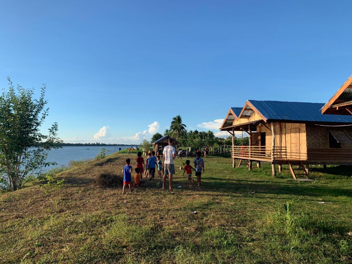 Vera Sunset Homestay Local Experience With Lao Family Muang Khong Экстерьер фото