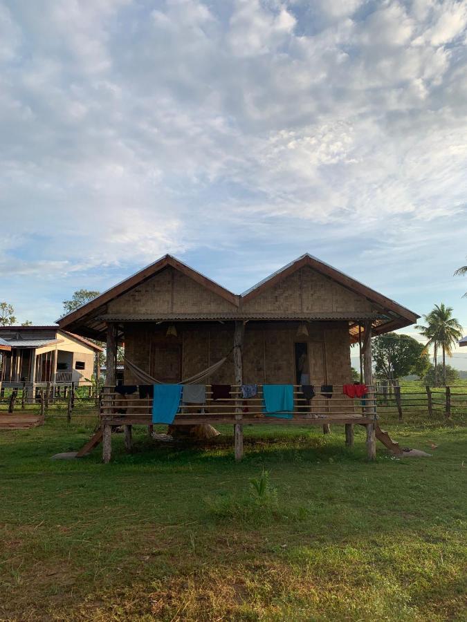 Vera Sunset Homestay Local Experience With Lao Family Muang Khong Экстерьер фото