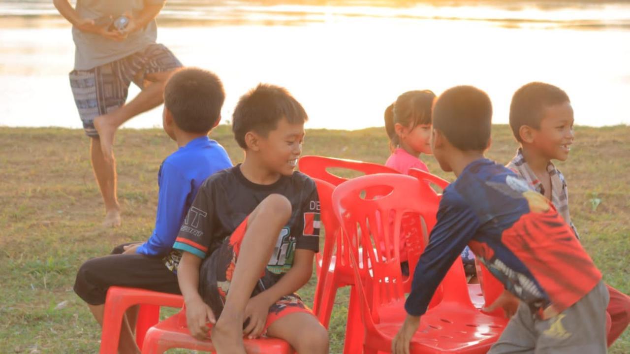 Vera Sunset Homestay Local Experience With Lao Family Muang Khong Экстерьер фото