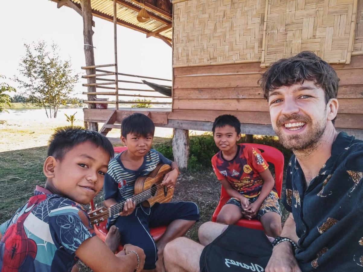 Vera Sunset Homestay Local Experience With Lao Family Muang Khong Экстерьер фото